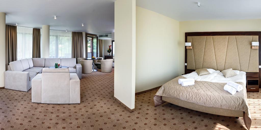 Hotel Royal Botanic Lublin Buitenkant foto