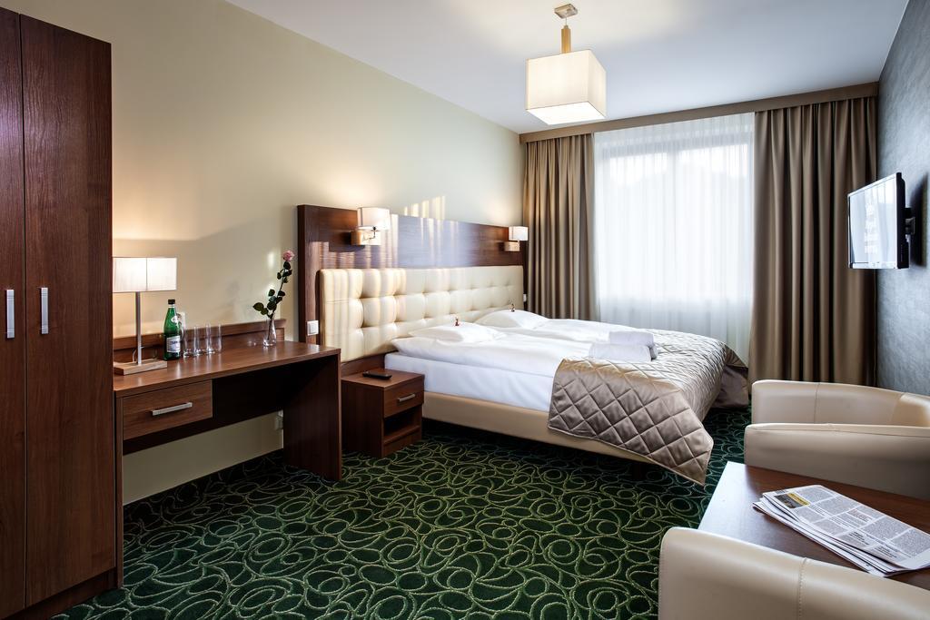 Hotel Royal Botanic Lublin Kamer foto